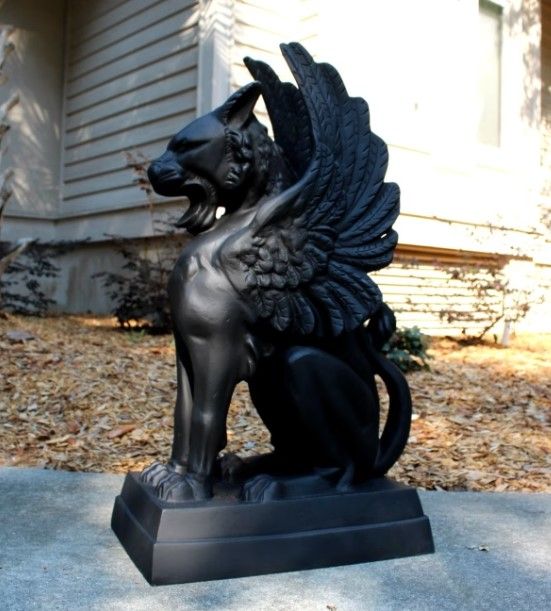 The Mystical Charm of a Cat Guardian: Why This Cat Gargoyle Statue Is Stealing Hearts Everywhere?